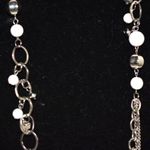 Source Unknown Bodacious Sleek Glam White/Silver Beaded Silver Tone Link Chain Casual Necklace Photo 1