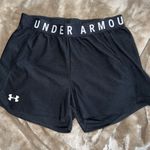 Under Armour Shorts Photo 0