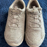 Skechers Summits Washable Mesh Bungee Slip-On Sneakers Sand Size 9 Photo 0