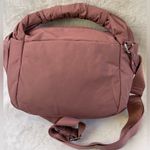Lululemon MLululemon Gathered Handle Bag Vol 6L Photo 3