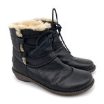 UGG  Caspia 1932 Lace Up Leather Booties Black 9 Photo 0
