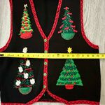 VINTAGE Ugly Christmas Tree Sweater Vest Lrg Holiday Grandma CottageCore Novelty Black Size L Photo 3