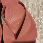 FitFlop  Women's 8 Sandals Rust Red flip flop Photo 1