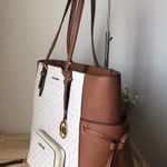 Michael Kors Set Photo 2