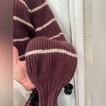 Abercrombie & Fitch  Women's Burgundy and Cream Jumper size XS Photo 4