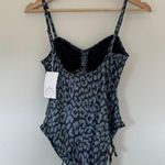 Dippin' Daisy's Dippin Daisy’s Hideout One Piece Photo 9