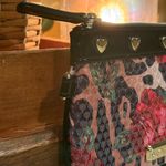 Betsey Johnson   WOMEN'S  WRISTLET  NATURAL BLACK  No strap Photo 4