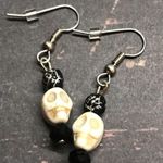 Skulls dangle earrings handmade MunandMe costumes Photo 2