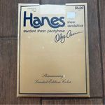 Hanes Vintage Oleg Cassini Stardust Sheer Pantyhose Champagne size B New 80s Photo 0
