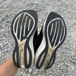 Saucony Women’s 7.5  Triumph 20 Running Shoes Black White Photo 3