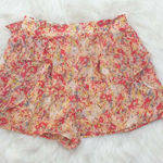 BCBGeneration ‎ abstract floral ruffle tap short Photo 0