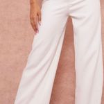 Pretty Little Thing white trousers Photo 0