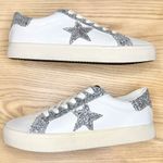 Steve Madden NWT Pursued Silver Glitter Star Sneakers Photo 2