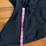 Athleta  Black Trekkie Outdoor Hiking Bermuda Shorts Sz 6 Photo 5