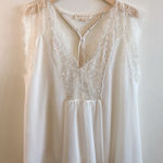 Lovestitch  sleeveless lace Vneck blouse Photo 0