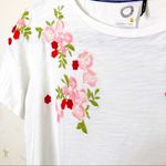 Anthropologie AKEMI & Kim White embroidered T-shirt Photo 3