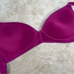 Victoria's Secret Victoria’s Secret Tshirt Bra Lightly Lined Wireless size 36D Photo 3