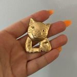 Vintage Kitty Cat 80s 70s Gold Tone Pin Button Sweet Green Eyes Whiskers Photo 0