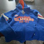 CCM Large women’s NY Islanders hoodie in GUC. Blue Photo 0