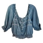 American Eagle  denim eyelet cropped Puff sleeve blouse small Photo 1