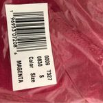 Eddie Bauer Magenta vneck Tee short sleeved size small Photo 3