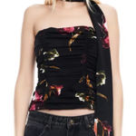 LIONESS  top Photo 0