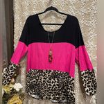 Lovely J Trendy leopard print Modern Top Size XL. Black Photo 0
