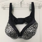 Vanity Fair  Women's Leopard Print Underwire Bra Lace Cup Size 36 C Photo 0
