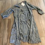 Savannah Morrow  robe Photo 0