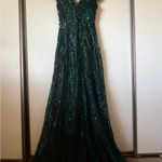 Elegant Green Off Photo 4