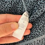 Athleta Salutation Stash II Textured Tight 7/8 Leggings Blue Cheetah Size Small Photo 7