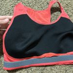 Nike sports bra Photo 3