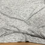 Old Navy  ACTIVE BREATHE ON size large grey long sleeve athletic top twisted top Photo 3