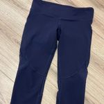 Alo Yoga Blue Mesh Panel Crop Leggings | Navy Blue Photo 2