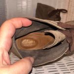 Clarks Artisan Carleta Lyon Suede Ankle Boots Womens Size 8.5 M Brown Heel Photo 6