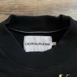 Calvin Klein Jeans Cropped Sweatshirt Women’s Small Black CK Logo Crewneck Photo 2