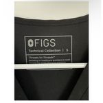 FIGS  Technical Collection Black Scrub Top Short Sleeve V Neck Womens Size S Photo 2