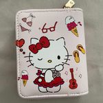 Hello Kitty Wallet Photo 1