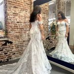 Elegant Lace Off Photo 5