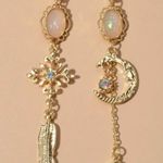 UB Moon Earrings Gold Photo 1