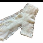 Coldwater Creek  white and beige lace embroidered satin flowers knit scarf Photo 1