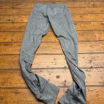 Aerie  OFFLINE Warmup Legging Long Inseam Heather Grey Regular Rise Pockets Photo 5