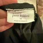 Free Kisses Women’s  Crop Top Photo 3