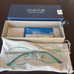 GUDVUE Blue Light Glasses Photo 2