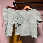 Forever 21  pantone set Photo 1