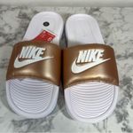 Nike Victori One Comfort Women's Sandal Slides Rose Gold White Size 9 SKU#24509 Photo 3
