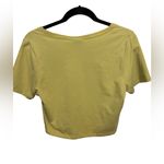 Nike ESSENTIAL SHORT SLEEVES CROP
YELLOW shirt size large Photo 1