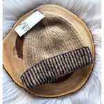 ZARA NWT Tan Knit Beanie Photo 0