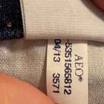 American Eagle  floral rose embroidered raw hem stretch denim jean shorts‎ size 4 Photo 9