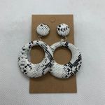 Black & White Snakeskin Earrings Photo 0